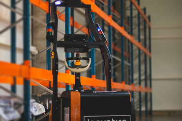 Wózki autonomiczne do magazynu